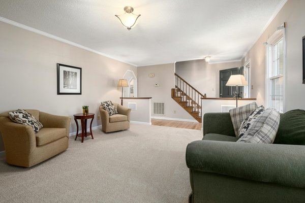 Moquette beige : astuces pour agrandir visuellement votre pièce